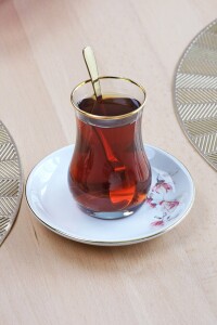 Glore Asya Spring 12 Parça 6 Kişilik Altın Yaldızlı Seramik Çay Takımı - Glore