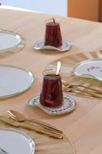 Glore Crocus Altın Yaldızlı 6 Kişilik 26 Parça Pasta Takımı - 3