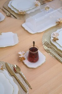 Glore Dolmabahçe Lotus Krem Altın Yaldızlı 6 Kişilik 12 Parça Cam Çay Takımı - 4