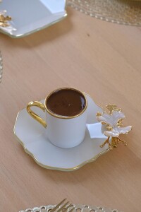 Glore Dolmabahçe Lotus Krem Altın Yaldızlı 6 Kişilik 12 Parça Cam Kahve Takımı - 3