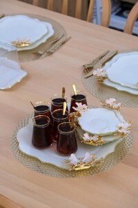 Glore Dolmabahçe Lotus Krem Altın Yaldızlı Cam Tepsi - 4