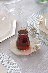 Glore Dolmabahçe Sekizgen Krem 6 Kişilik Platin Yaldızlı Cam Çay Tabağı Takımı - 4