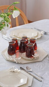 Glore Dolmabahçe Sekizgen Krem Platin Yaldızlı Cam Tepsi - Glore (1)