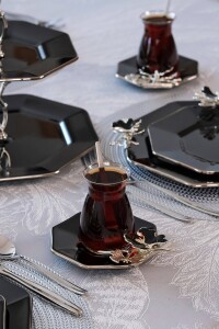 Glore Dolmabahçe Sekizgen Siyah 6 Kişilik Platin Yaldızlı Cam Çay Tabağı Takımı - 4