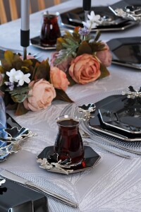 Glore Dolmabahçe Sekizgen Siyah 6 Kişilik Platin Yaldızlı Cam Çay Tabağı Takımı - 5