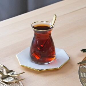 Glore Sekizgen Krem Altın Yaldızlı 6 Kişilik Cam Çay Tabağı Takımı - Glore