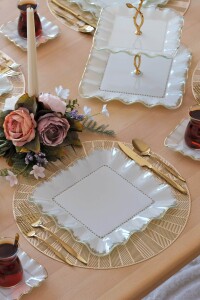 Kare Latte Şeffaf Altın Servis Tabağı 26 Cm 6 Lı - Glore