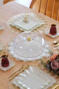 Kare Latte Şeffaf Altın Yuvarlak Kek Fanusu 31 Cm - Glore