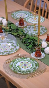 Montsechia Vidalii 34 Parça 6 Kişilik Altın Yaldızlı Pasta Servis Takımı - 1